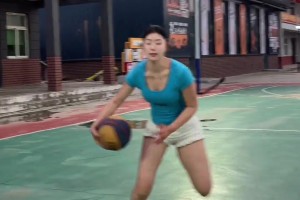 美女，你这水平去打WNBA我看都行！